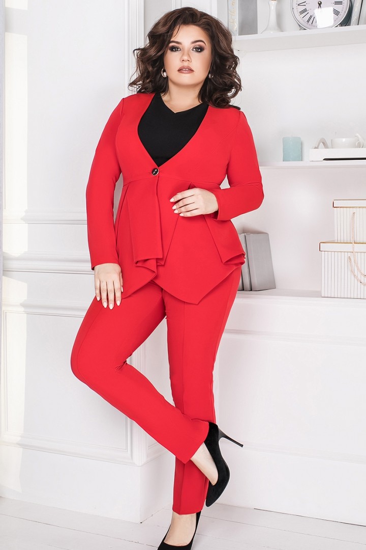 модный костюм женский